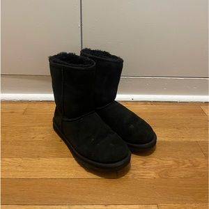 Black Uggs